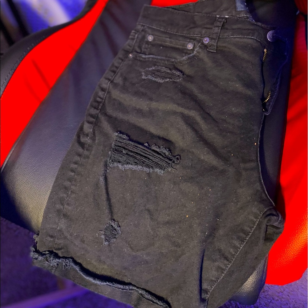 Men Slim-fit denim short with rips